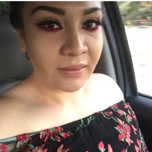 Meet your Posher, Claris